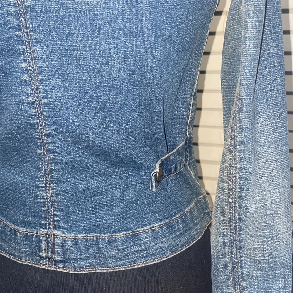 Express Jean Jacket - Picture 5 of 8